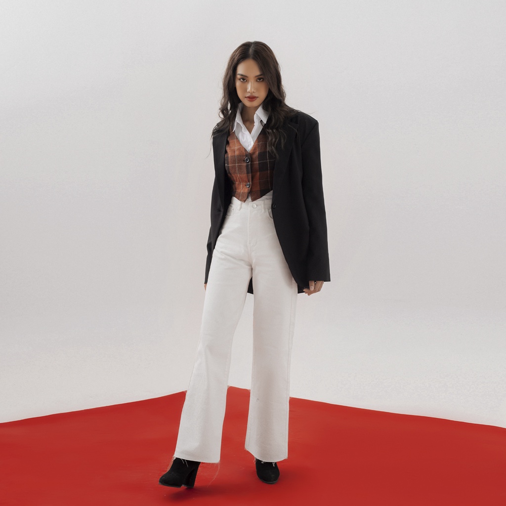 [Mã LT50 giảm 50K đơn 150K] TATICHU - Waistcoat Whithout Collar_ Áo Ghile caro nâu | BigBuy360 - bigbuy360.vn