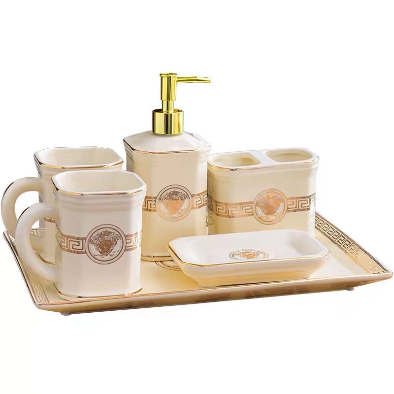 Bộ đồ dùng nhà tắm gốm sứ hình versace cao cấp