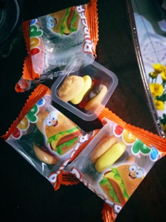 Kẹo hamburger yupi (12c/gói)