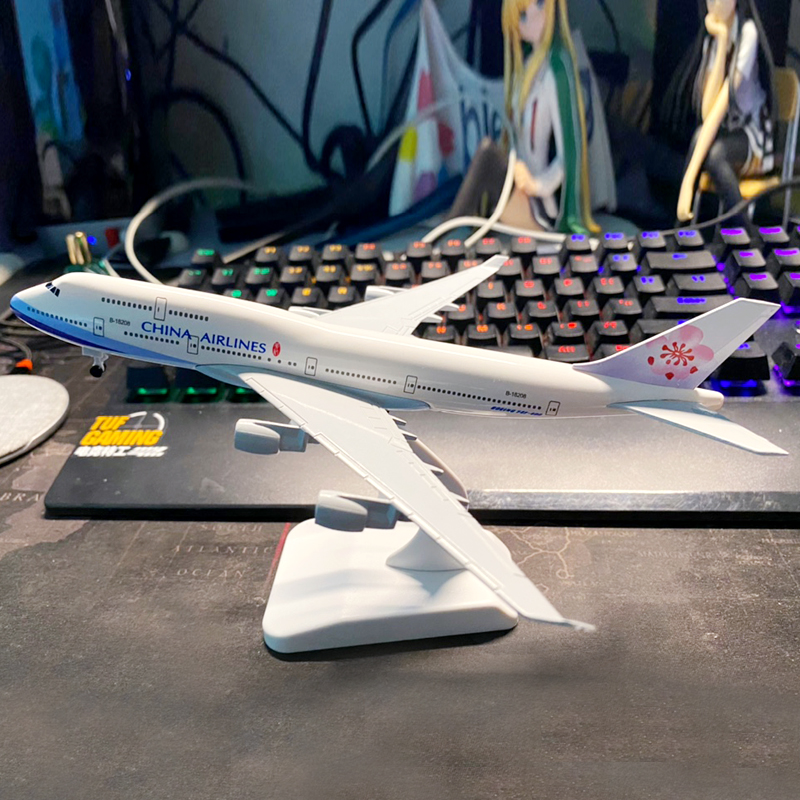 Mô hình máy bay Boeing 747 16CM/20CM bằng hợp kim để trưng bày