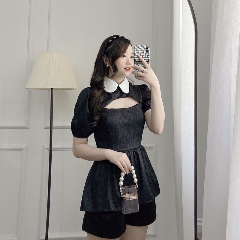 Áo gấm đen khoét ngực