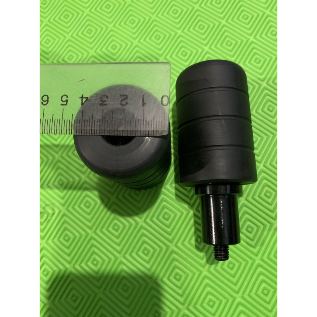 Chống đổ nhựa lớn gắn được nhiều loại xe và xe moto