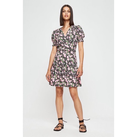 Đầm UK hoa hồng size L mới 98% form nhỏ