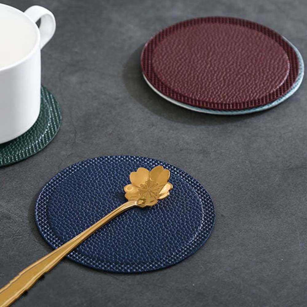 Set 4 / 8 Đế Lót Ly Bằng Nhựa Tiện Dụng