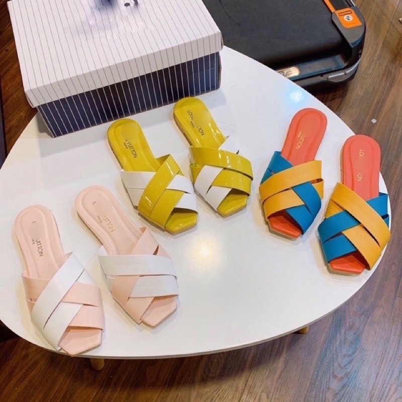 [Mã 11FASHIONSALE1 giảm 10000 đơn 50000] Dép sục mũi vuông phối 2 màu xinh xắn