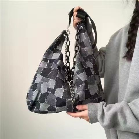 Túi xách nữ đeo chéo thời trang