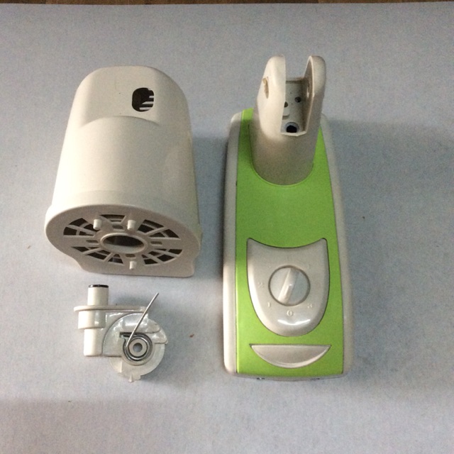 Combo vỏ nhựa quạt treo tường B3-B4 ( màu ngẫu nhiên)