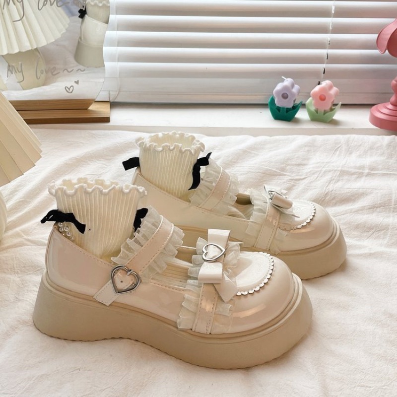 [Sẵn] Giày Búp Bê Lolita Đính Ren Quai Ngang Khoá Gài Hình Tim (Size 35-40) 8301