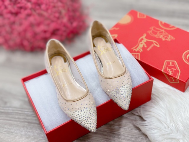 Giày bệt lưới đá