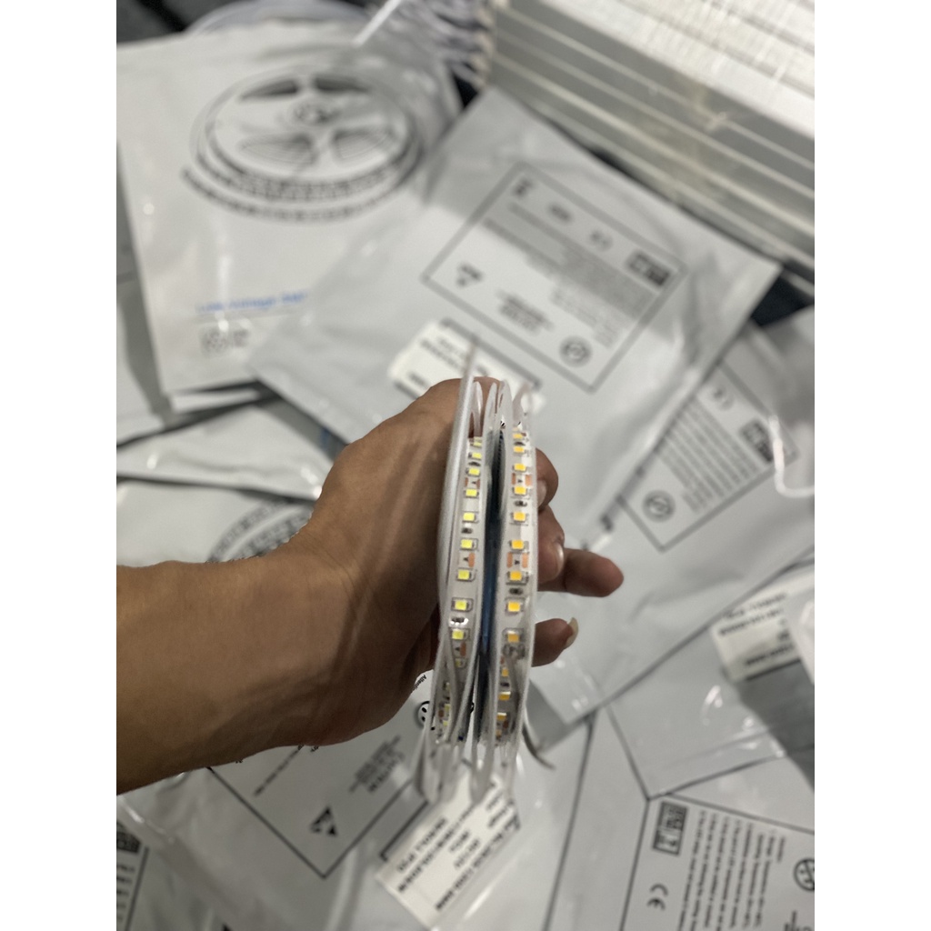 1 Cuộn led dây dán 2835 5m 12V 120 bóng có keo 2 mặt ánh sáng trắng, vàng ấm SL Home