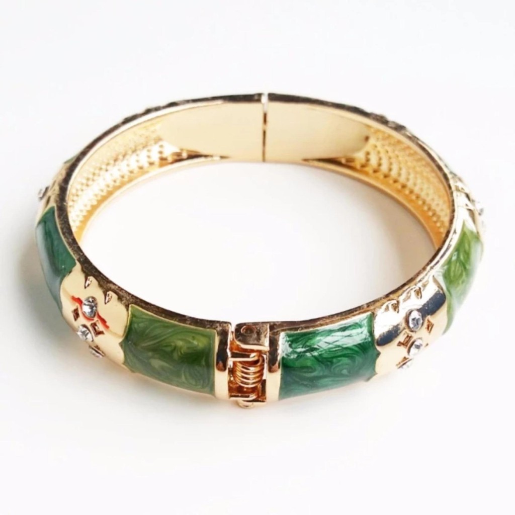 Vòng tay nữ mã não xanh đính pha lê