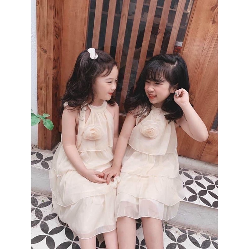 Váy tầng bé gái