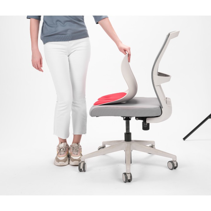 Curble Chair Wider màu đỏ - Ghế điều chỉnh tư thế chống gù lưng, giảm áp lực cột sống - posture correction