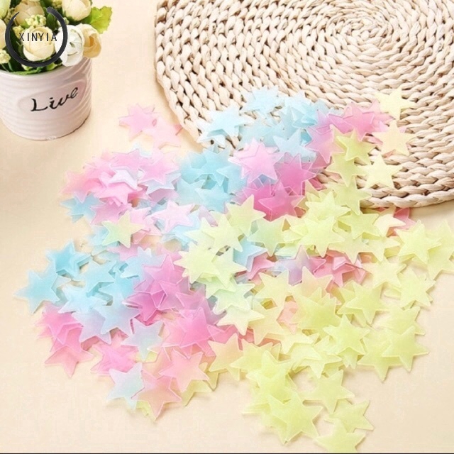 Set 50 miếng dán tường dạ quang hình ngôi sao xinh xắn