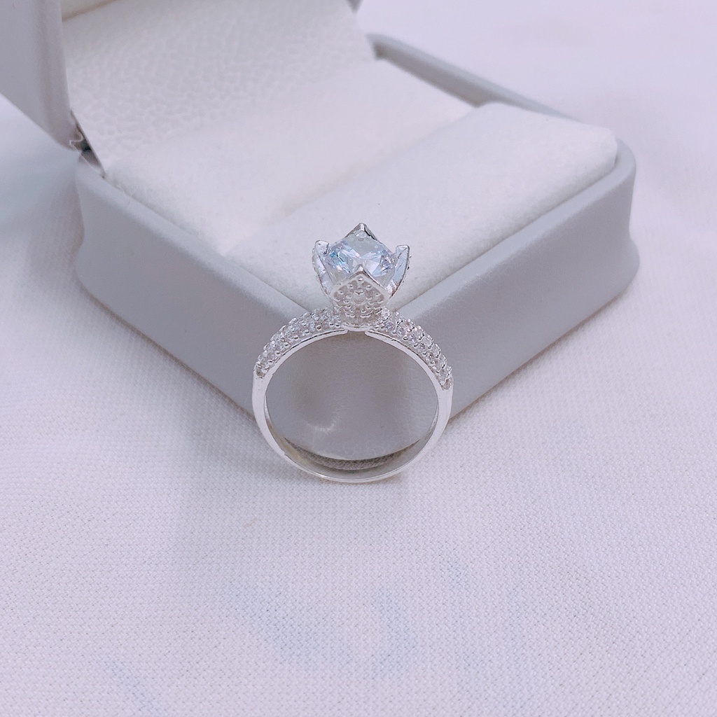 Nhẫn nữ bạc thật gắn đá cao sang trọng, đẹp lộng lẫy - Kho sỉ bạc Nhất Linh