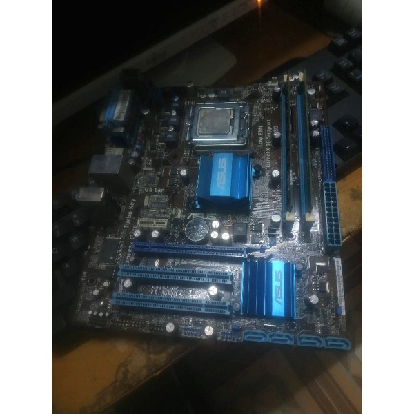 combo main Asus P5G41T-MLX + cpu q8300 + fan chạy ram ddr3