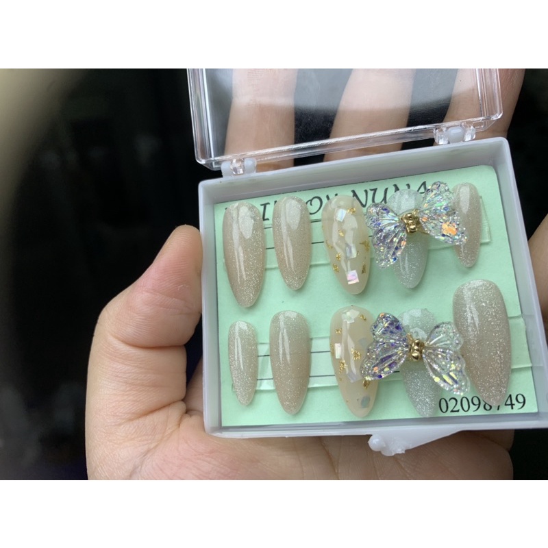 Nailbox Nuna móng úp thiết kế móng tay màu mắt mèo ẩn xà cừ đính charm rung