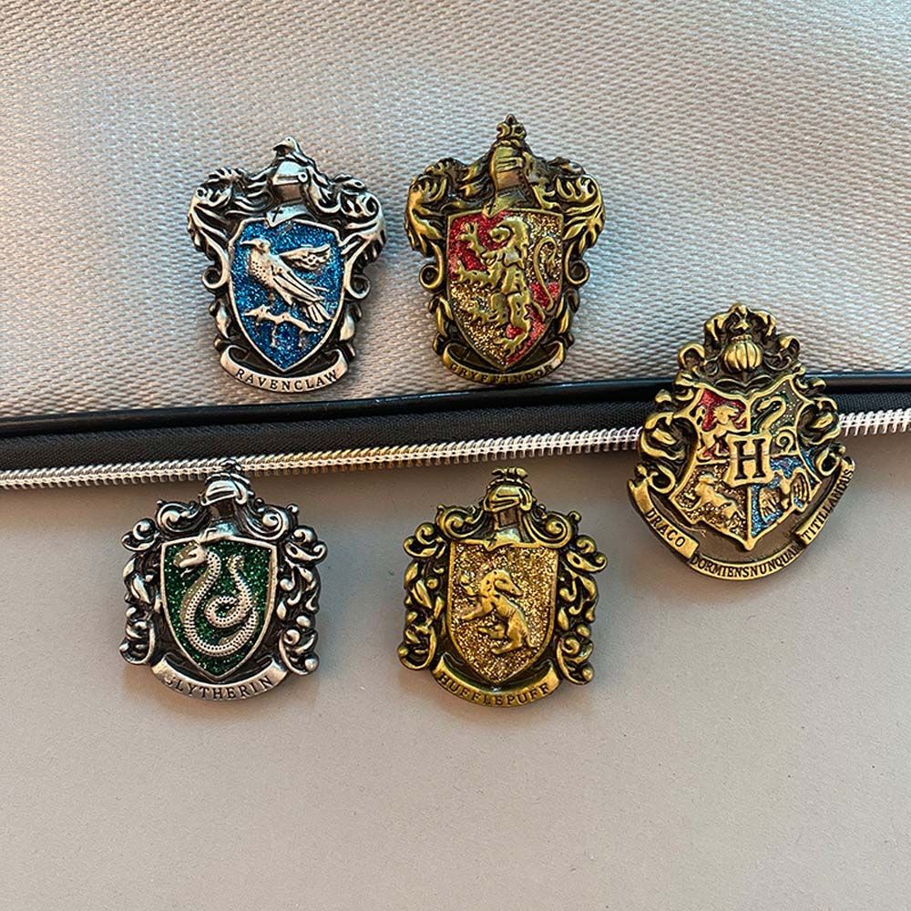 Huy hiệu cài áo bằng hợp kim phong cách Harry Potter