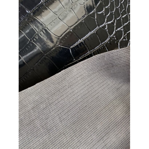 Da vân cá sấu bóng