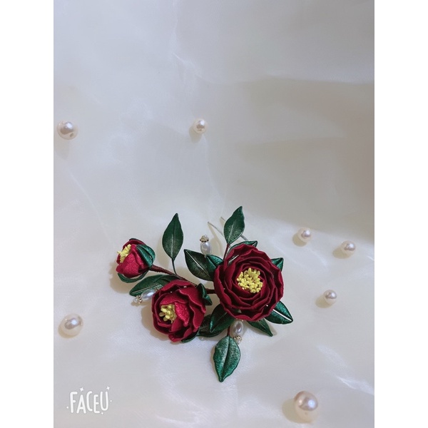 Trâm hoa trà đỏ