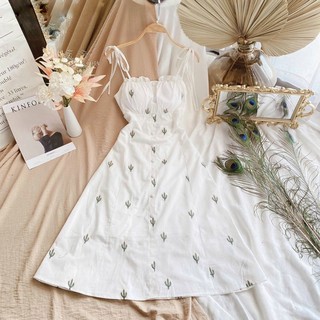 Váy 2 dây, đầm maxi nữ trắng dáng xòe họa tiết xương rồng chất liệu cao cấp