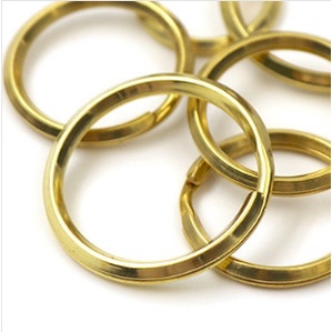 2 chiếc khoen tròn đồng thau