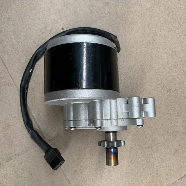 ĐỘNG CƠ GIẢM TỐC 24V 250W 75V/P