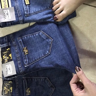 Quần jeans combo 2 chiếc tổng 260k/2 quần