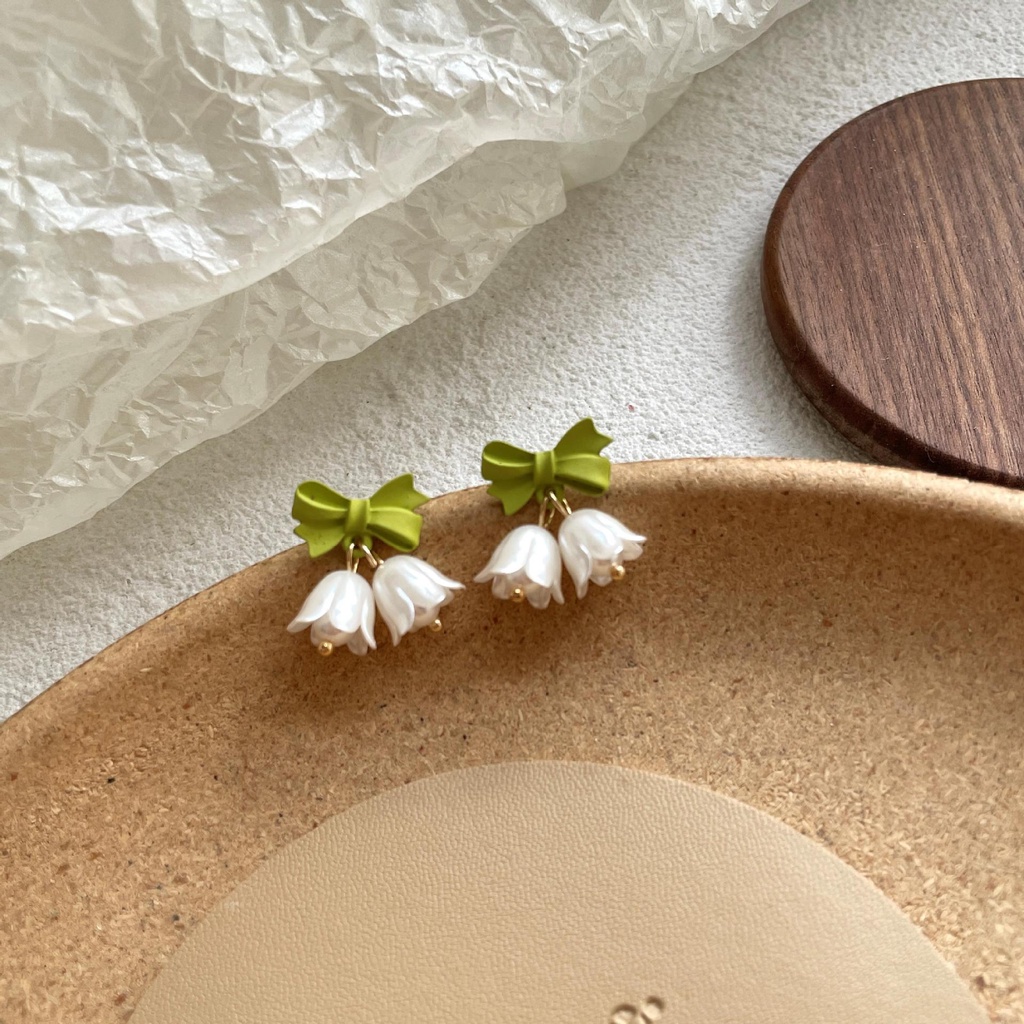 Khuyên Tai Hình Hoa Lily Nhỏ Phong Cách Mới Mùa Hè 2022