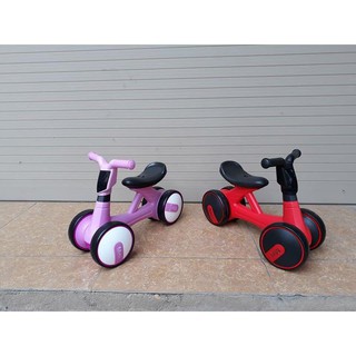 Xe chòi chân mini, xe thăng bằng 4 bánh cho bé (có đèn, nhạc)