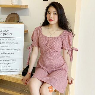 Váy caro tay phồng thắt nơ