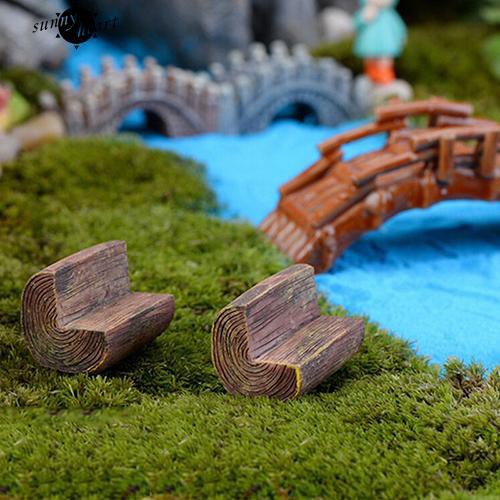 Ghế sofa gỗ mini trang trí nhà búp bê