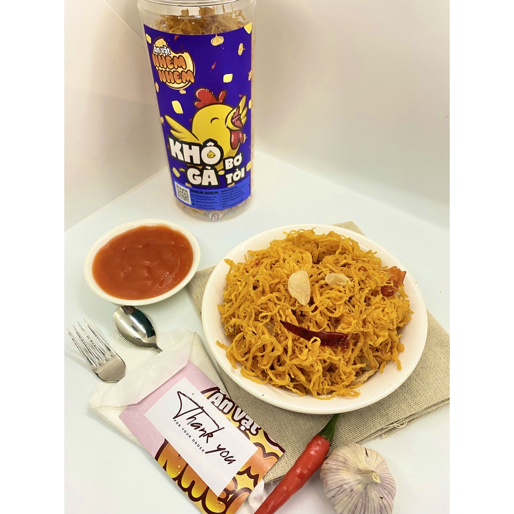 Khô gà bơ tỏi Nhem Nhem 300g Đồ ăn vặt Hà Nội vừa rẻ vừa ngon | BigBuy360 - bigbuy360.vn