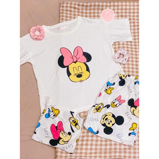 Chuột Mickey xinh xắn đáng iu :">