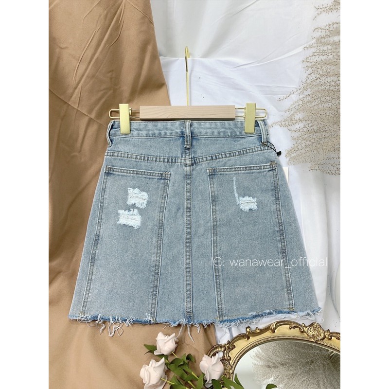 Chân váy bò rách, chân váy chữ A 2 cúc WANAWEAR chất jean mềm đẹp [TẶNG GƯƠNG & TÚI THƠM] | BigBuy360 - bigbuy360.vn