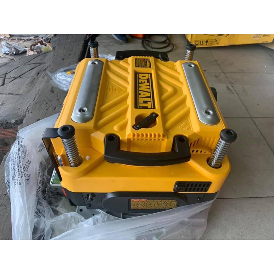 MÁY BÀO CUỐN DEWALT DW735