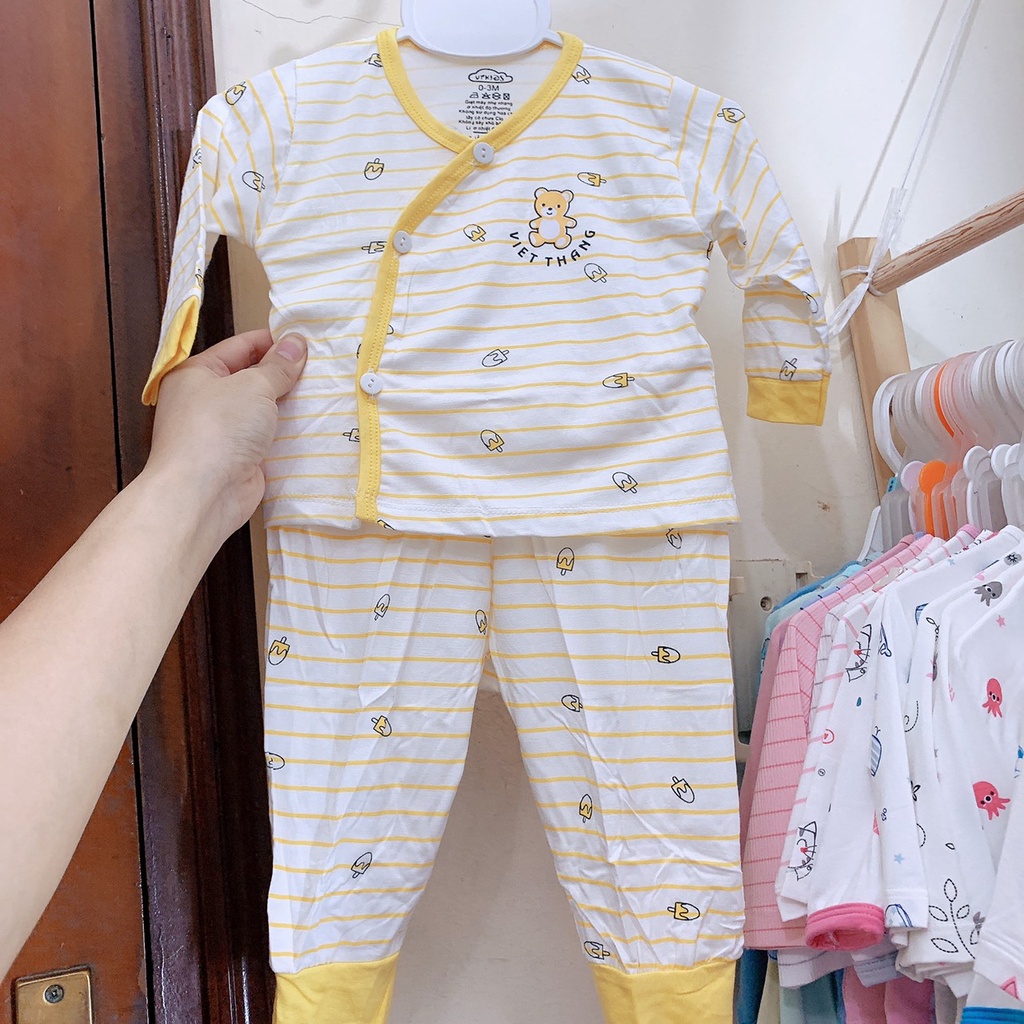 Bộ dài tay sơ sinh phối kẻ VT Kisd đáp đũng đóng bỉm cho bé