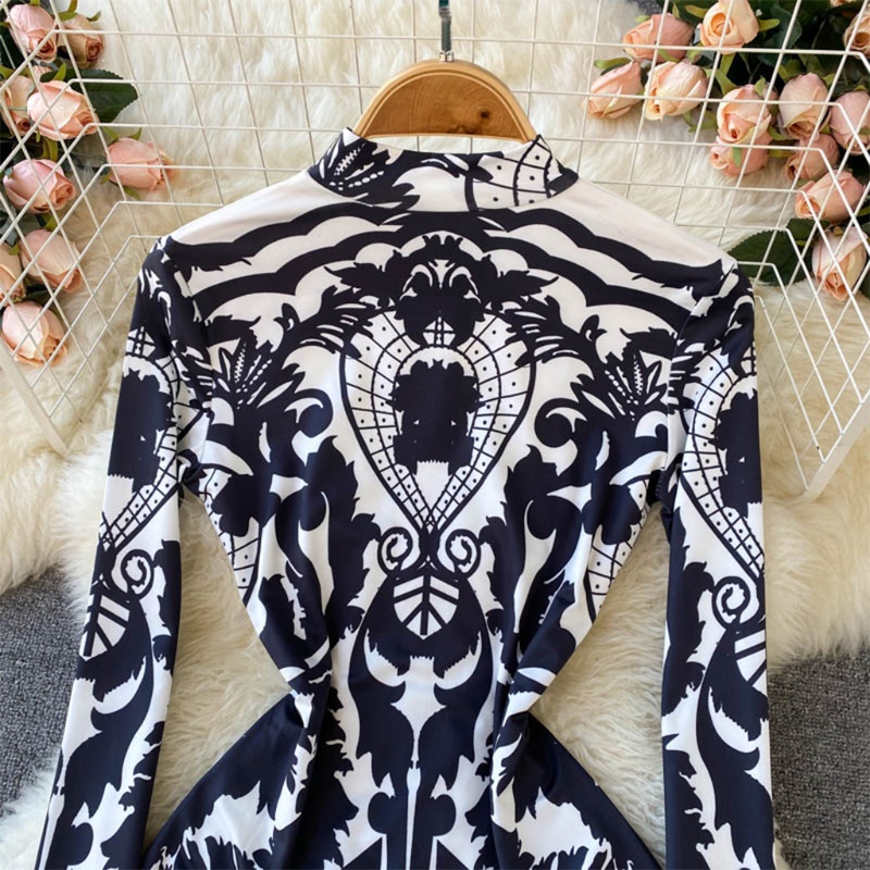Bộ áo liền quần dài tay in hoa đính đá phong cách vintage 10MK