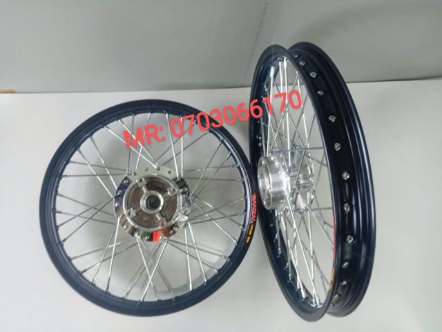 CẶP BÁNH CĂM EXCITER135 NIỀN NHÔM BAN ZAI THÁI ĐÙM CĂM MẠ CROM LOẠI 1