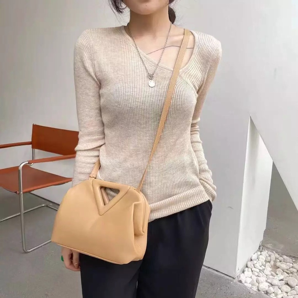 MUSHROOM LEE - Túi cầm tay tam giác - Khaki