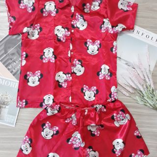 Đồ pijma phi bóng Mèo Kitty và Mickey