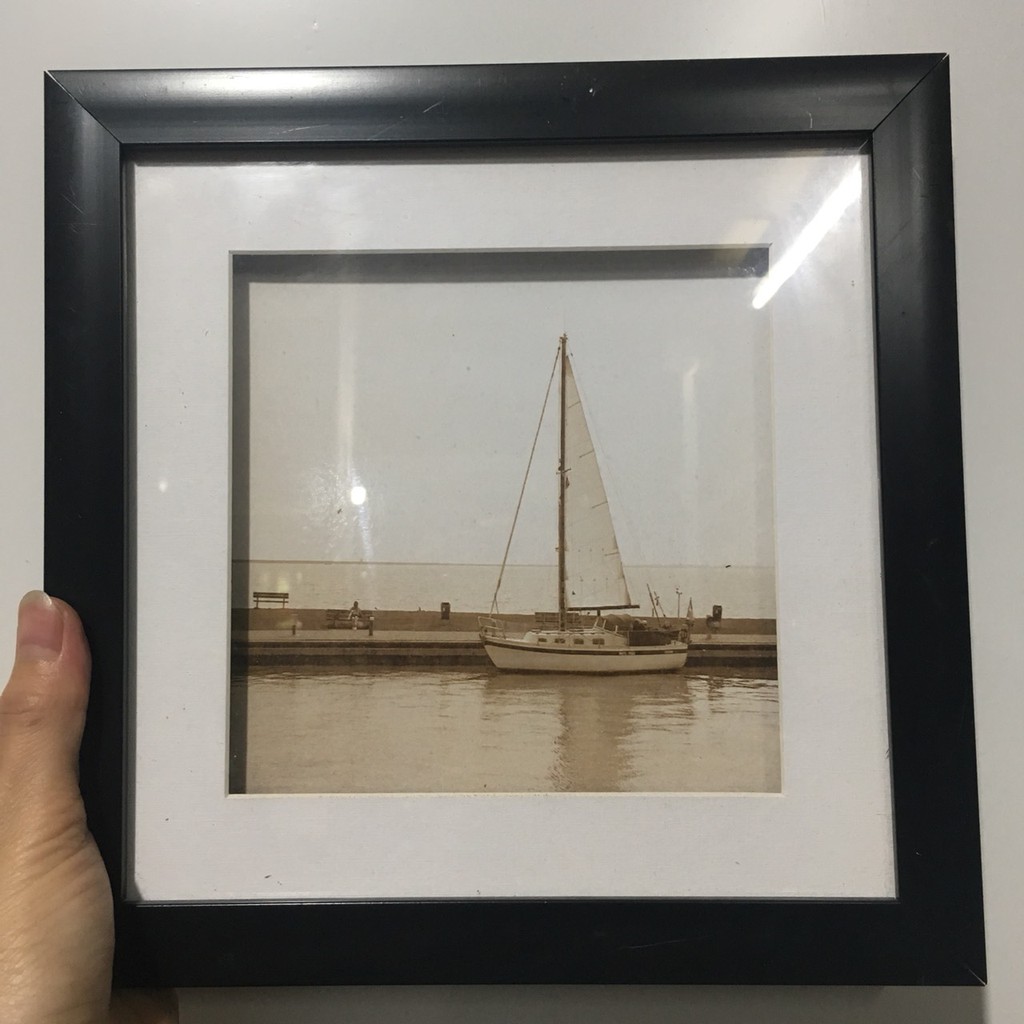 Tranh treo tường khung nhựa