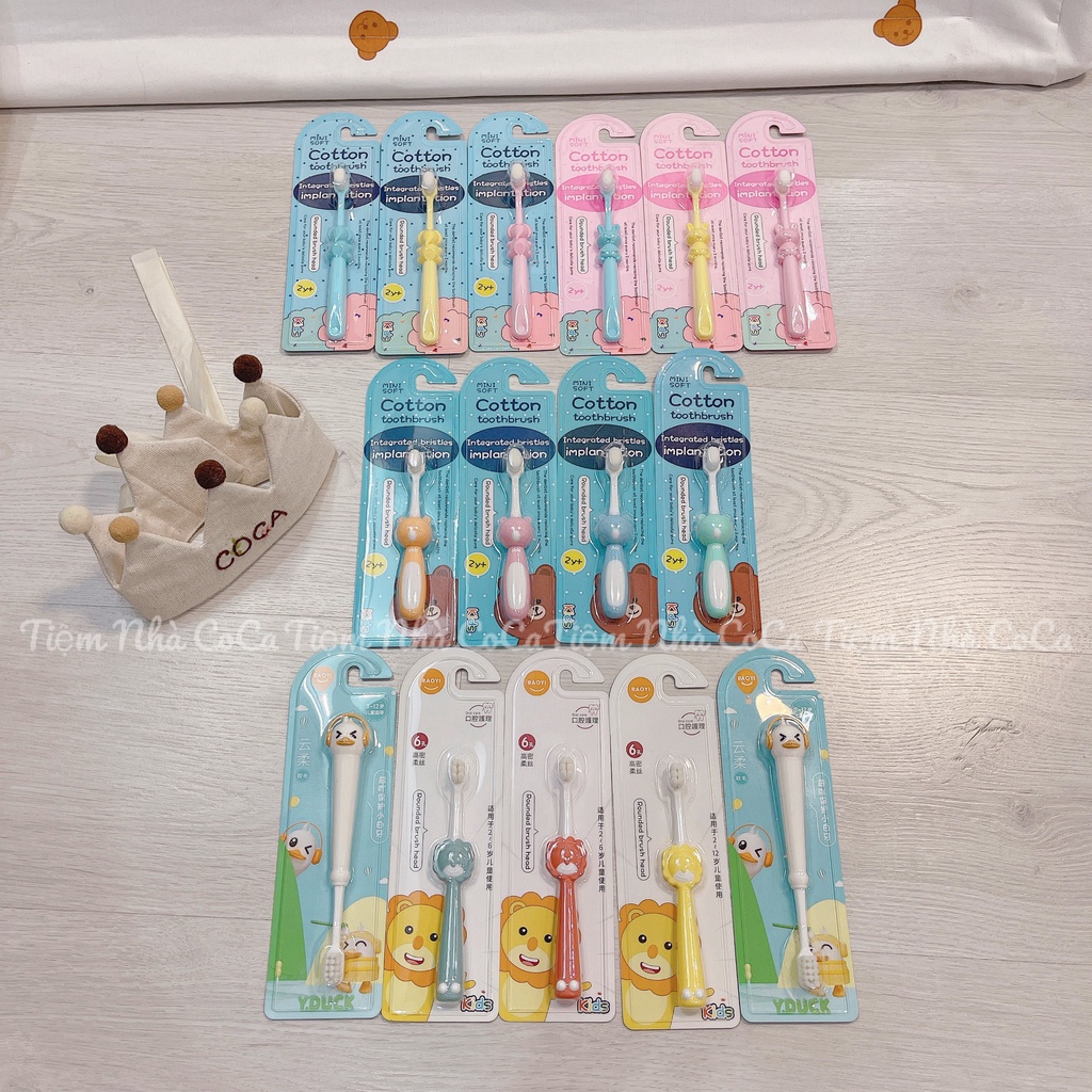 Bàn chải đánh răng cho bé