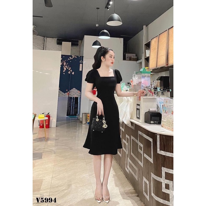 Váy đầm nữ cổ vuông ngăn tay phồng vai chất liệu lụa mẫu có mút ngực thời trang nữ năng động trẻ trung