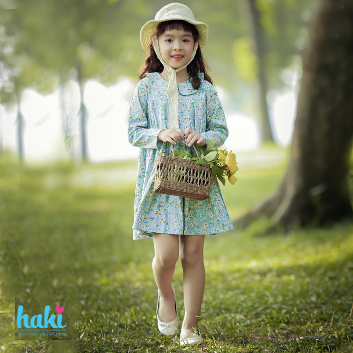Váy bé gái dài tay cổ sen xếp li HK487-HAKI (In hoa)