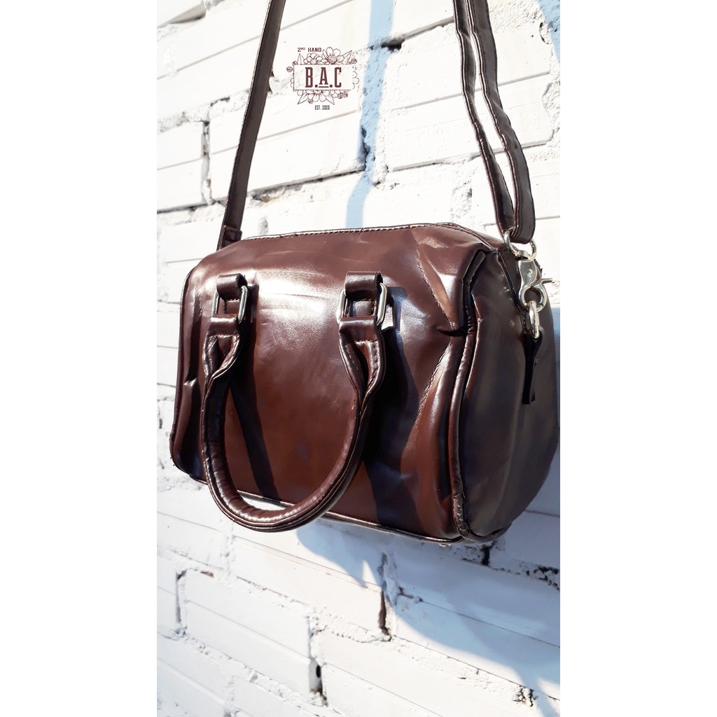 Túi xách da tổng hợp màu nâu sậm | ANTIQULOTHES