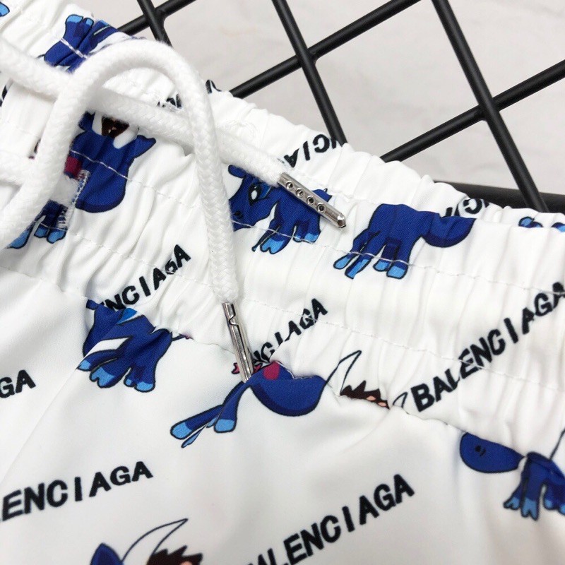 quần short vải lụa mềm in hoạ tiết ống vừa balenciaga