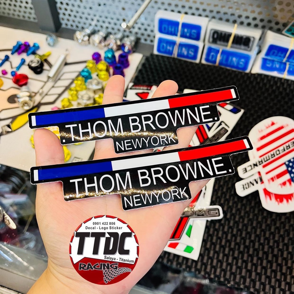 Tem Sticker Thom Browne Dán Trang Trí Xe Máy, Xe Điện Decal Chống Nước, Chống Phai Màu