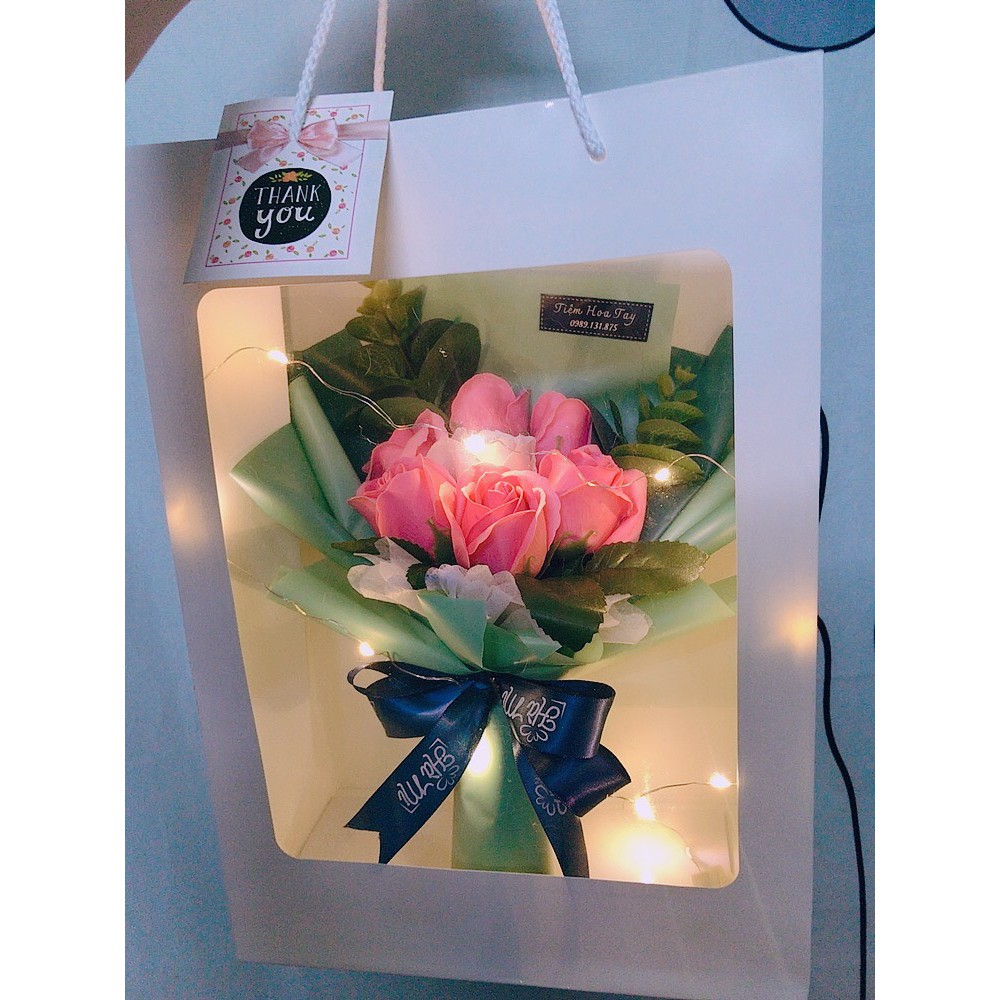 Túi giấy mặt kính đựng hoa bó từ 3-11 bông tặng kèm thiệp | BigBuy360 - bigbuy360.vn