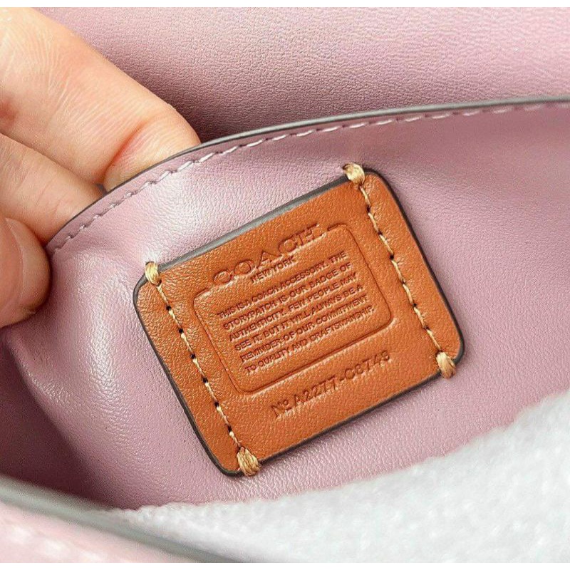 HÀNG XUẤT DƯ💥Túi coach dạng ví thời trang